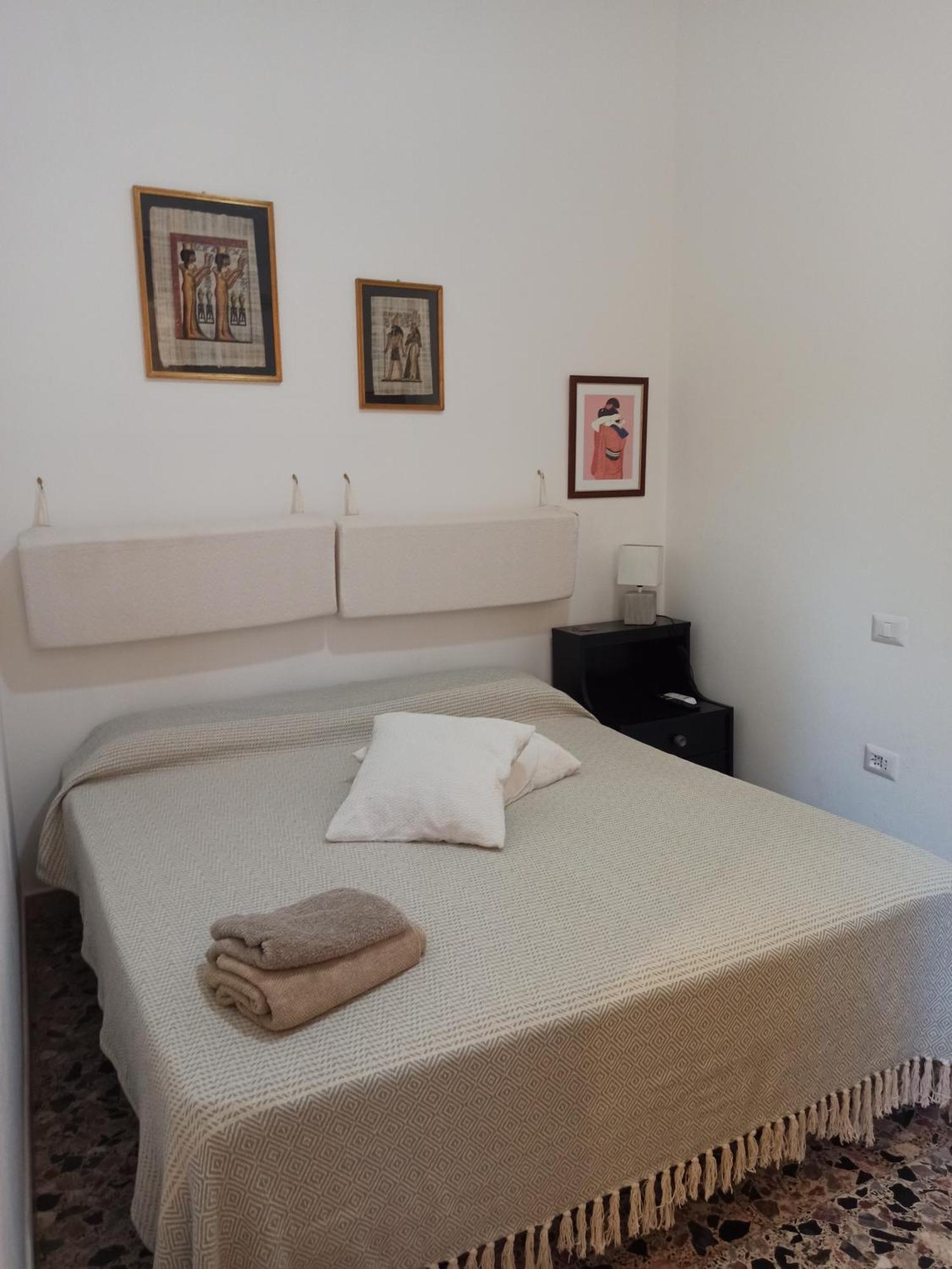 Piazza San Giorgio Hotel Dolianova Room photo